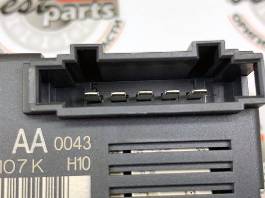4H0959107AA, 4H0 959 107 AA Блок управління закриття кришки багажника Porsche Panamera 970