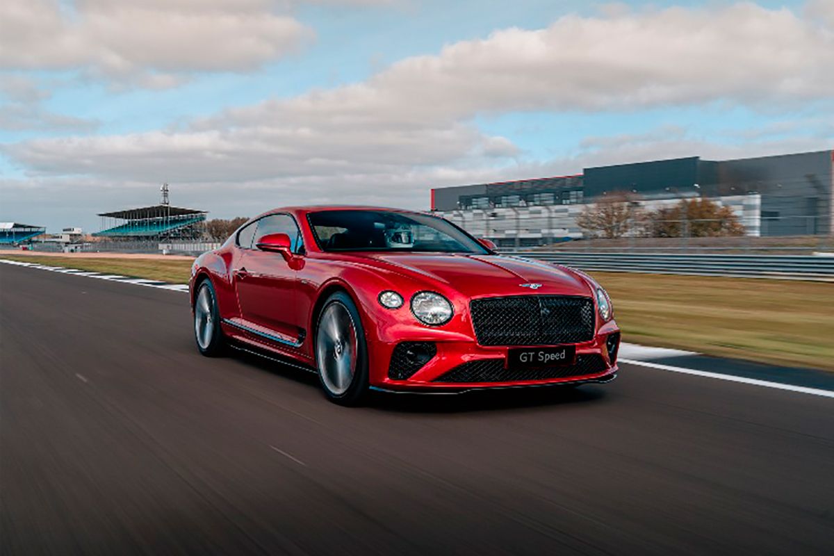 Continental gt v8 красная