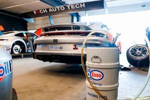 Автомобілі Porsche зможуть їздити на &laquo;повітрі&raquo;