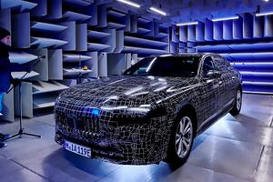 BMW i7 проходит серию акустических тестов