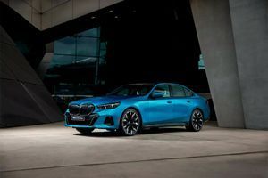 BMW випустили лімітований седан у стилі E34