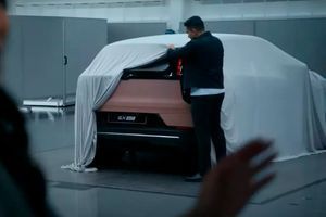 Частину нового кросовера Volvo показали за рік до прем'єри