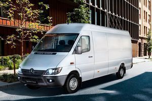 Для Mercedes-Benz Sprinter производитель добавил пневматическую подвеску
