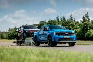 Ford показала електричні та гібридні Ranger і Tourneo