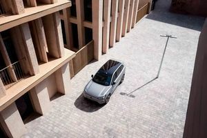 Які оновлення отримає новий Volvo EX90?