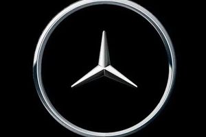 Компанія Mercedes-Benz представила мінімалістичний логотип