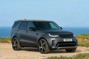 Land Rover Defender на честь 35-річчя отримав 2 спецверсії