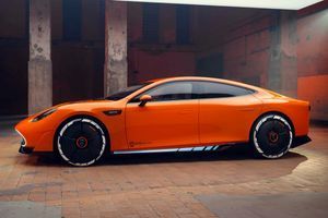 Mercedes готує потужного конкурента Porsche Taycan