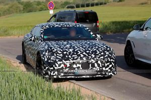 Mercedes тестує конкурента для Porsche Taycan
