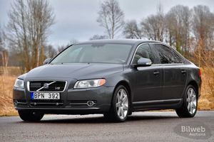 На аукціоні з'явився рідкісний лімузин Volvo