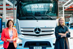 Почалася збірка нових електричних вантажівок на заводах Mercedes