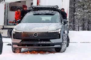 Нова версія Volvo EX30 готується до офіційного дебюту