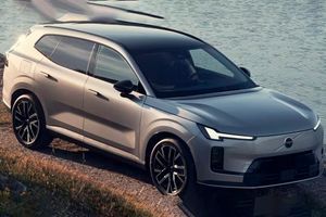 Новий кросовер-гібрид Volvo XC70 прямує на європейський ринок