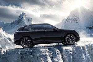 Новый роскошный кроссовер BMW X5 L официально рассекречен