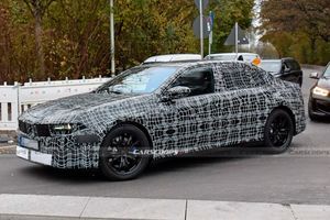 Новий серійний електрокар BMW виїхав на перші польові випробування
