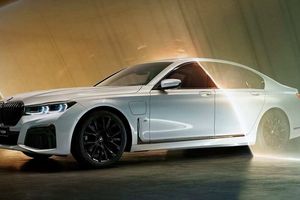 Новий BMW сьомої серії буде найпотужнішим і електричним