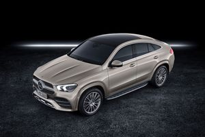Новый Mercedes-Benz GLE Coupe представили в Украине
