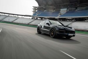 Новый самый мощный Porsche Cayenne почти готов
