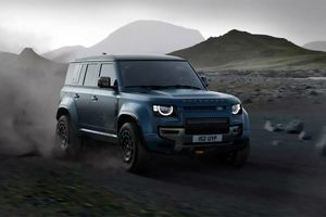 Офіційно презентували планове оновлення Land Rover Defender