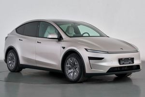Первые подробности о новой Tesla Model Y L