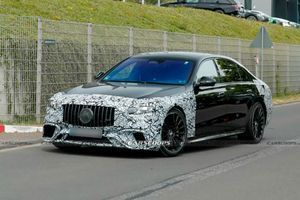 Перші знімки з польових тестів Mercedes-AMG S-Class