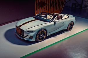 Показали первый эксклюзивный Bentley Batur Convertible