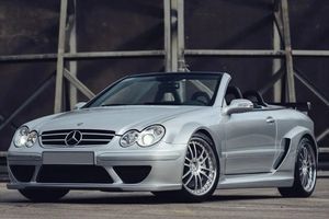 Редкий кабриолет Mercedes-Benz продают в Германии
