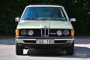 Старий BMW вдалося продати на аукціоні за $38,000