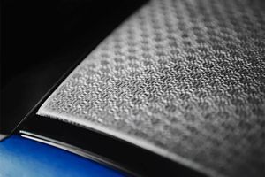 У BMW розробили екологічну заміну вуглецевому волокну