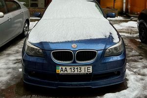 У Києві помітили одну з рідкісних BMW із 2000-х