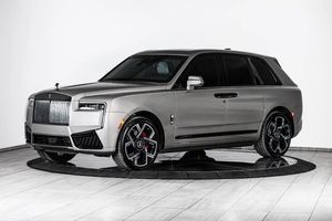 Выпустили бронированный Rolls-Royce Cullinan с защитой военного уровня
