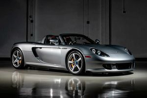 Ідеальний Porsche Carrera GT 2005 року продадуть з молотка за $2,8 млн