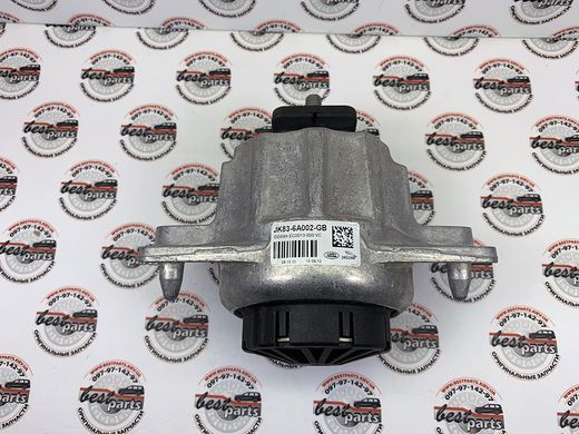 LR117098 Подушка (Опора) двигуна права 2.0 Petrol Range Rover Velar L560