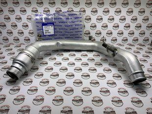 31657814 Трубка наддува воздуха Volvo XC70 (-16) / XC60 (-17) / V70 (-16) / V60 (-18) / S60 (-18) / S80 (-16)
