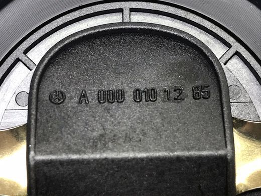 A0000101285, A 000 010 12 85 Кришка маслозаливной горловини Mercedes M111 / M112 / M113 / M271 / M272 / M273 / M275