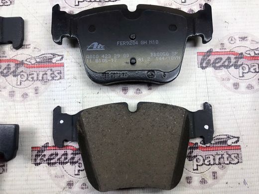 A0004208300, A 000 420 83 00 Колодки тормозные задние Mercedes GLC X253