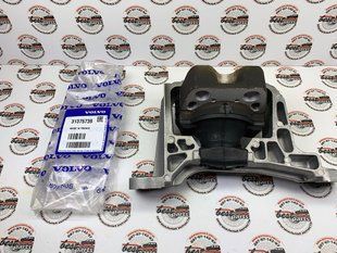 31375739 Подушка (Опора) двигуна права Volvo V50 (-12) / S40 (-12) / C30 (-13)