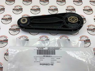 7PP199331A, 7PP 199 331 A Подушка (опора) двигателя верхняя Porsche Cayenne 958 / Macan 95B / Panamera 970