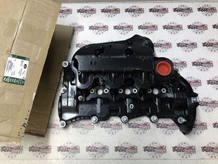 LR105957 Колектор впускний правий Range Rover Vogue L322 / L405 / Sport L320 / L494 / Land Rover Discovery 3/4 L319
