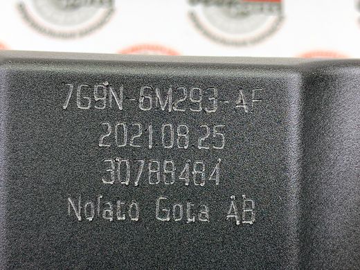 31319643 Крышка вентиляции картерных газов (сепаратор) Volvo XC70 (-16) / XC60 (-17) / V60 (-18) / S80 (-16) / S80L (-12) / S60 (-18)