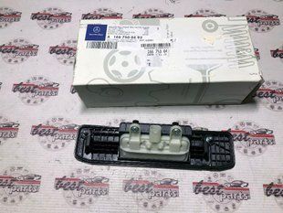 A1667500493, A 166 750 04 93 Ручка открывания задней (пятой) двери / багажника Mercedes CLA C117 / GLA X156 / ML/GLE W166/C292 / GLS X166 / C W205 / V W447