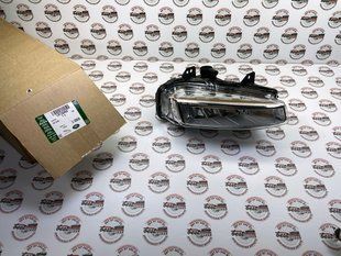 LR136868 Фара протитуманна передня права Range Rover Evoque L538 / Land Rover Discovery Sport L550