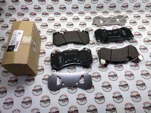 A0004205704, A 000 420 57 04 Колодки тормозные передние 63 AMG (серебристый суппорт) Mercedes M177 / C W205 / E W213 / AMG-GT X290