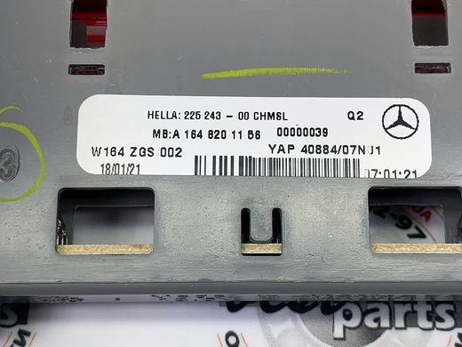 A1648201056, A 164 820 10 56 Стоп сигнал задній додатковий Mercedes ML W164