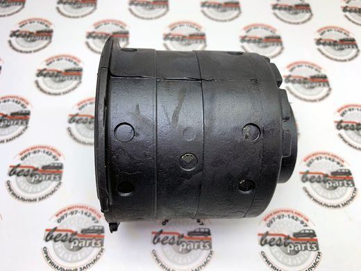 KHC000050 Подушка (Опора) заднего подрамника передняя Range Rover Vogue L322