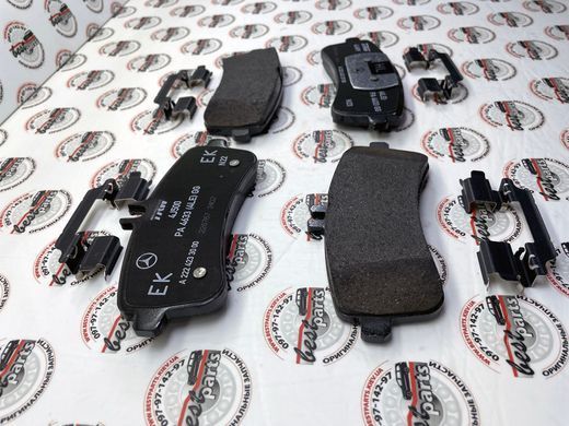 A0004208305, A 000 420 83 05 Колодки гальмівні задні Mercedes AMG-GT R190/X290 / C W205