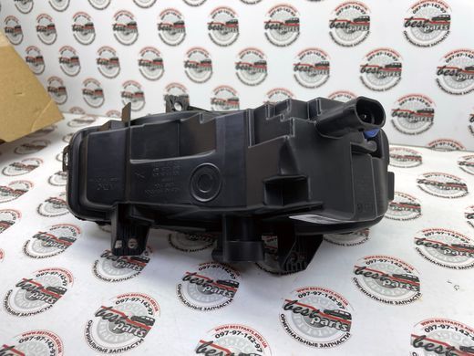 LR136869 Фара протитуманна передня ліва Range Rover Evoque L538 / Land Rover Discovery Sport L550