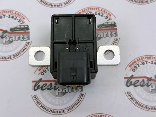 A0009827425, A 000 982 74 25 Пиропатрон (предохранитель) аварийного отключения аккумулятора (АКБ) Mercedes AMG-GT C192 / A W177 / C W206 / CLA C118 / E W214 / EQA H243 / EQB X243 / G W465 / GLA H247 / GLB X247 / GLC X254 / S W223 / SL R232 / V W447