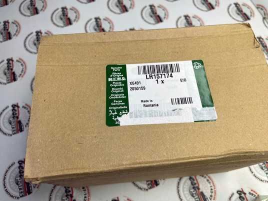 LR157174 Колодки тормозные передние Land Rover Discovery 5 L462