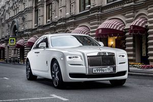 Вышло новое поколение роскошного Rolls-Royce Ghost